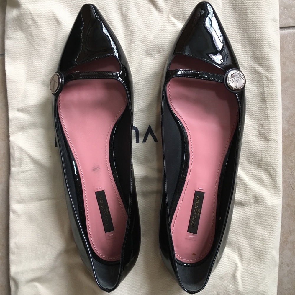 Louis Vuitton patent leather flats